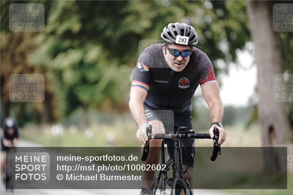 30.08.2026 - Elbe Triathlon Hamburg Michael Burmester http://msf.ph/oto/10062602 30.08.2026 09:00:54 Radfahren 297, 343, 384 meine-sportfotos.de