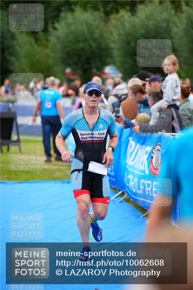 30.08.2026 - Elbe Triathlon Hamburg LAZAROV Photography http://msf.ph/oto/10062608 30.08.2026 11:49:36 Ziel 1363 meine-sportfotos.de