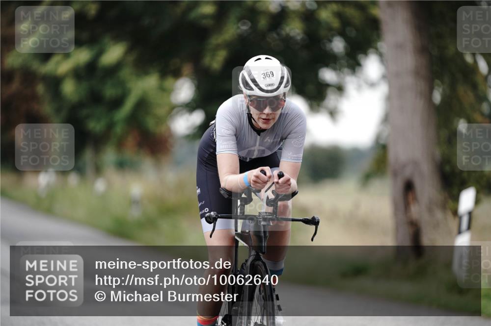 30.08.2026 - Elbe Triathlon Hamburg Michael Burmester http://msf.ph/oto/10062640 30.08.2026 09:01:19 Radfahren 235, 249, 305, 327, 369 meine-sportfotos.de