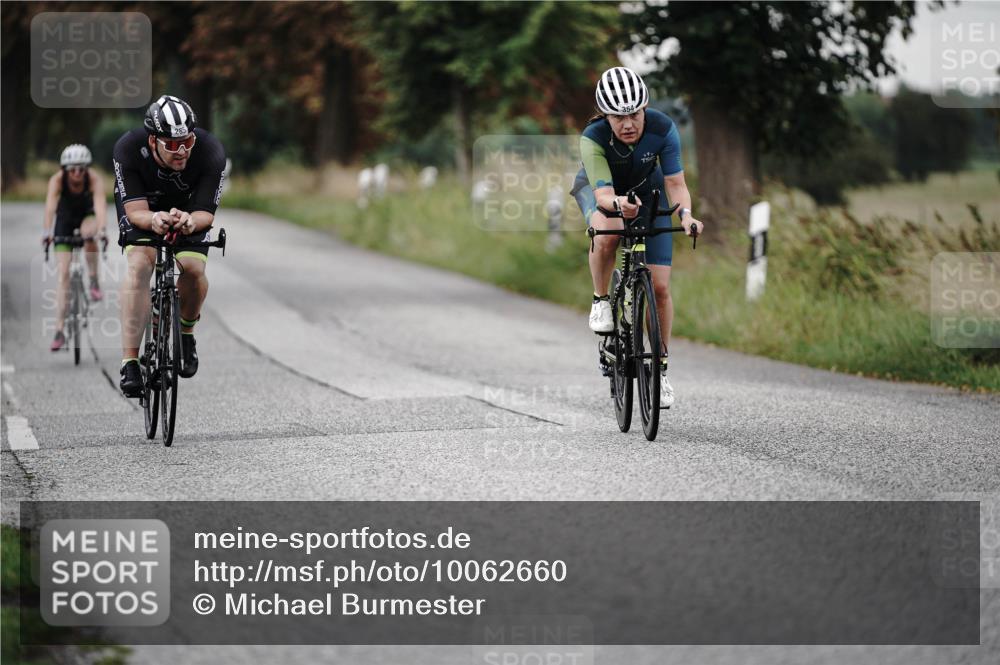 30.08.2026 - Elbe Triathlon Hamburg Michael Burmester http://msf.ph/oto/10062660 30.08.2026 09:01:28 Radfahren 285, 327, 353, 354 meine-sportfotos.de