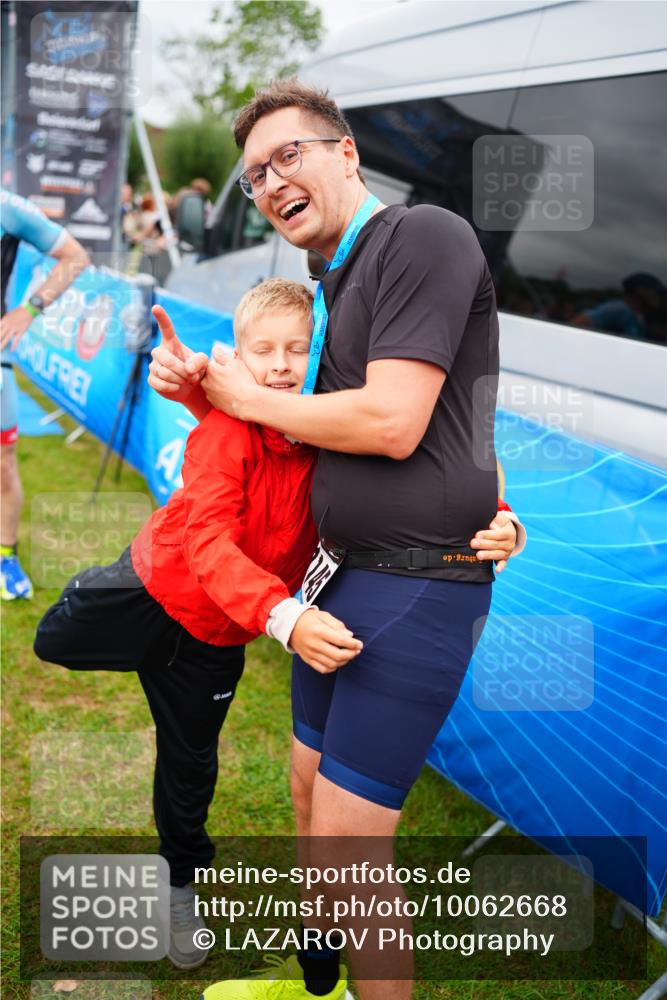 30.08.2026 - Elbe Triathlon Hamburg LAZAROV Photography http://msf.ph/oto/10062668 30.08.2026 11:49:45 Ziel 939, 1412 meine-sportfotos.de