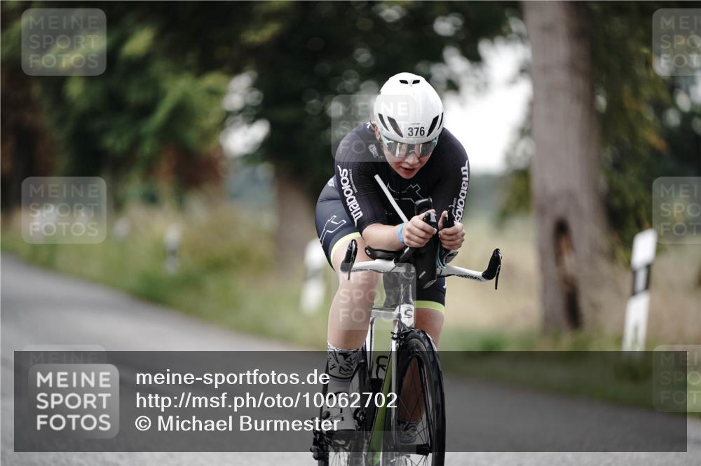 30.08.2026 - Elbe Triathlon Hamburg Michael Burmester http://msf.ph/oto/10062702 30.08.2026 09:01:45 Radfahren 211, 329, 376, 379, 386 meine-sportfotos.de