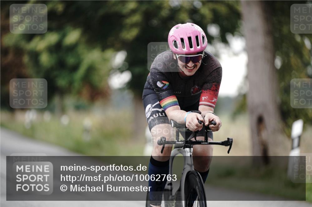 30.08.2026 - Elbe Triathlon Hamburg Michael Burmester http://msf.ph/oto/10062763 30.08.2026 09:02:02 Radfahren 281, 319 meine-sportfotos.de