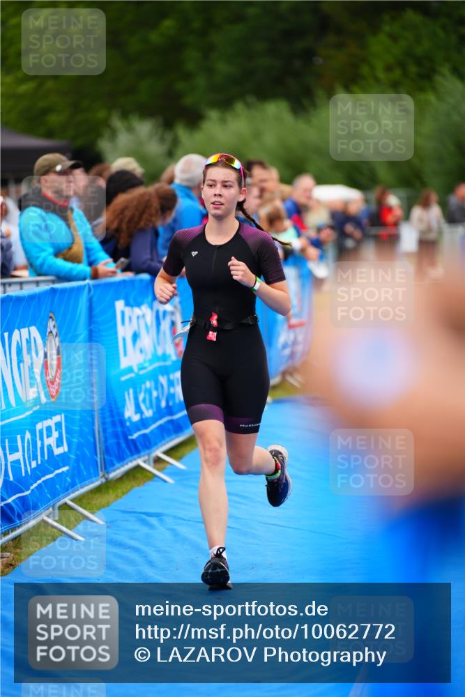 30.08.2026 - Elbe Triathlon Hamburg LAZAROV Photography http://msf.ph/oto/10062772 30.08.2026 11:50:14 Ziel 1415 meine-sportfotos.de
