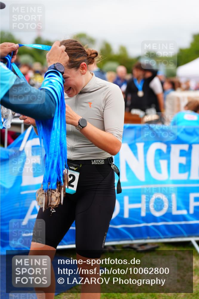 30.08.2026 - Elbe Triathlon Hamburg LAZAROV Photography http://msf.ph/oto/10062800 30.08.2026 11:50:20 Ziel 855, 912 meine-sportfotos.de