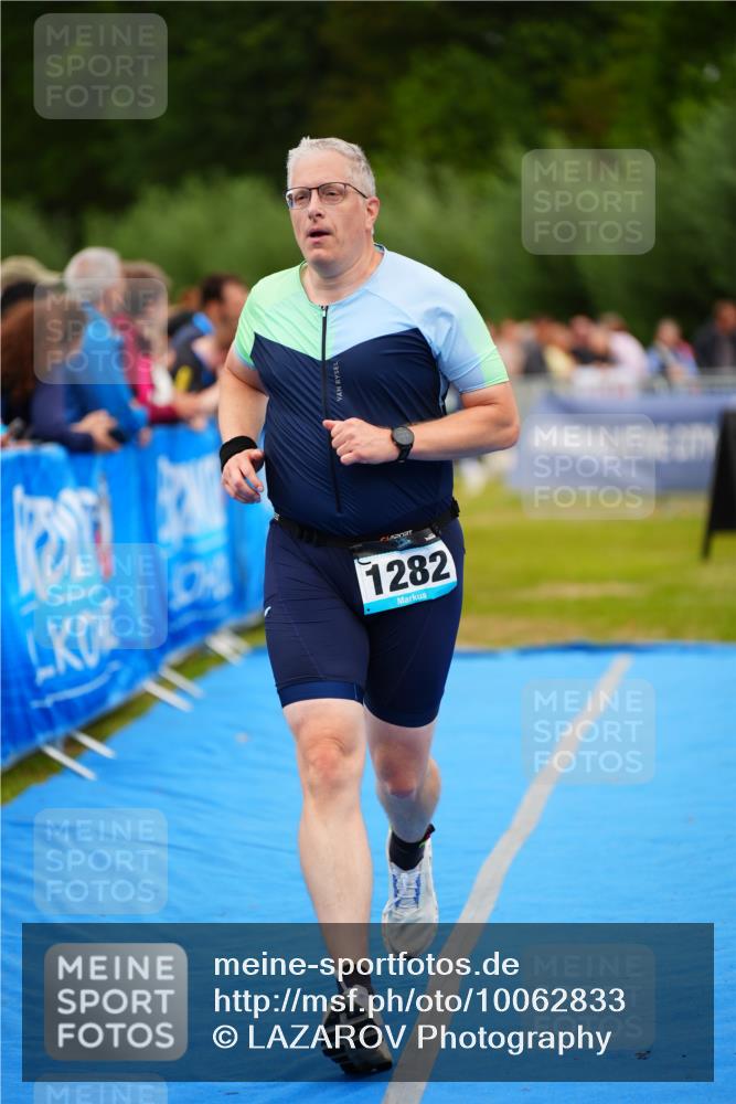 30.08.2026 - Elbe Triathlon Hamburg LAZAROV Photography http://msf.ph/oto/10062833 30.08.2026 11:50:30 Ziel 686, 912, 958, 1282 meine-sportfotos.de