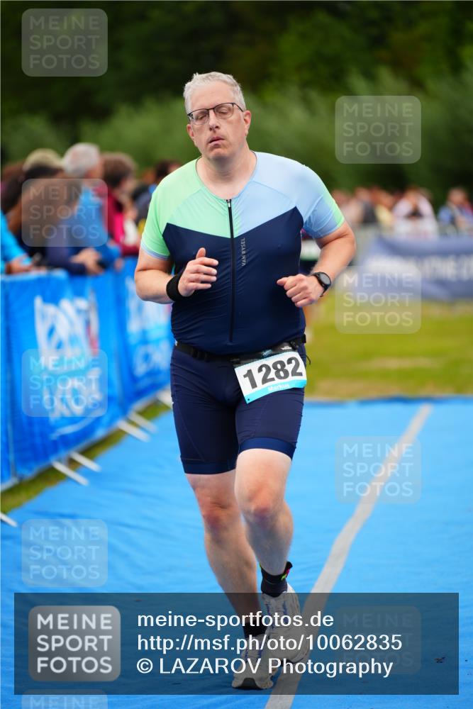 30.08.2026 - Elbe Triathlon Hamburg LAZAROV Photography http://msf.ph/oto/10062835 30.08.2026 11:50:31 Ziel 686, 912, 958, 1282 meine-sportfotos.de
