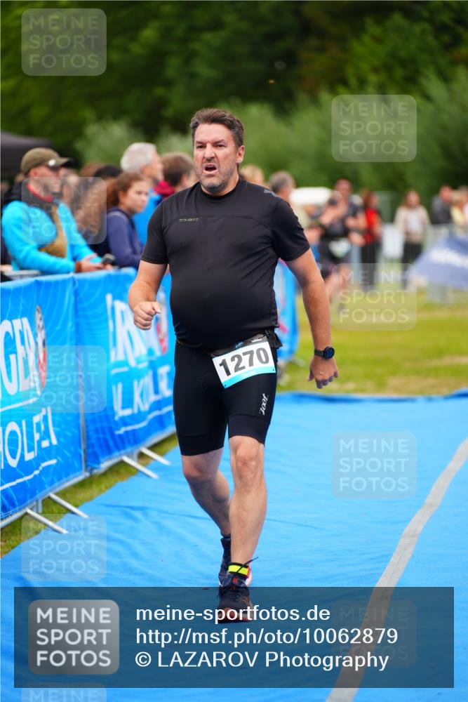 30.08.2026 - Elbe Triathlon Hamburg LAZAROV Photography http://msf.ph/oto/10062879 30.08.2026 11:50:53 Ziel 1270 meine-sportfotos.de