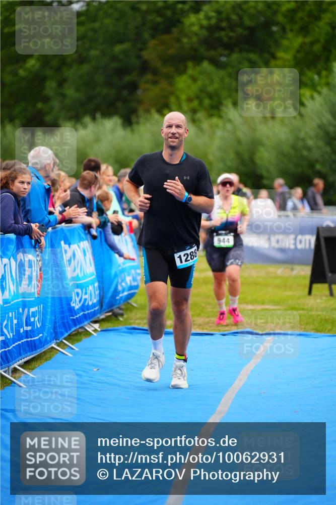 30.08.2026 - Elbe Triathlon Hamburg LAZAROV Photography http://msf.ph/oto/10062931 30.08.2026 11:51:19 Ziel 944, 1288 meine-sportfotos.de