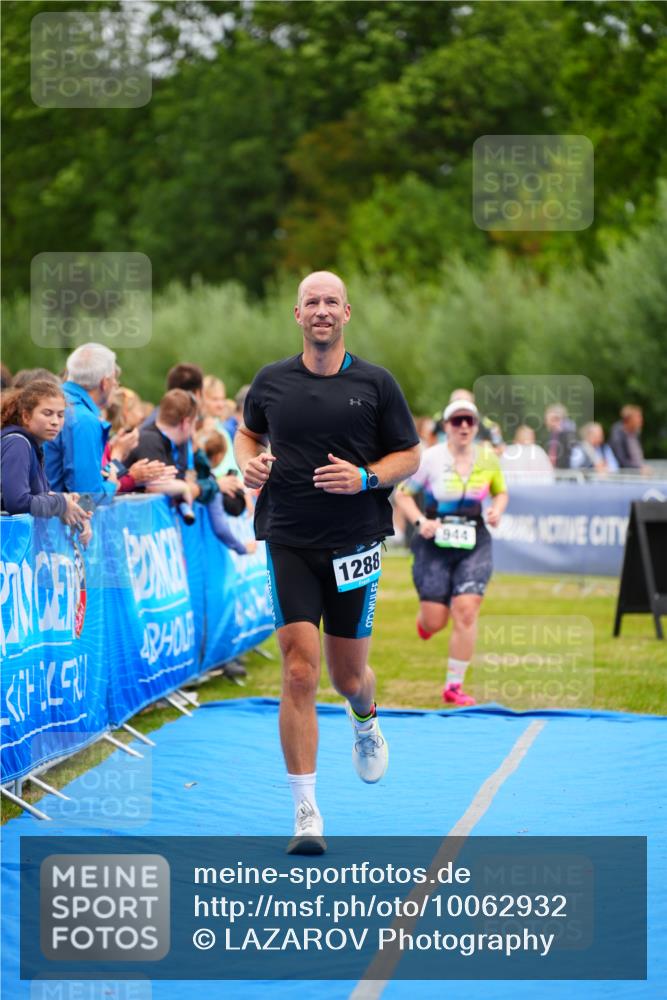 30.08.2026 - Elbe Triathlon Hamburg LAZAROV Photography http://msf.ph/oto/10062932 30.08.2026 11:51:19 Ziel 944, 1288 meine-sportfotos.de