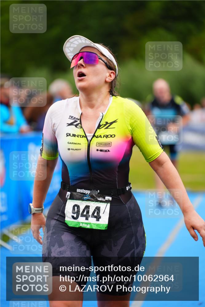 30.08.2026 - Elbe Triathlon Hamburg LAZAROV Photography http://msf.ph/oto/10062964 30.08.2026 11:51:25 Ziel 944, 1347 meine-sportfotos.de