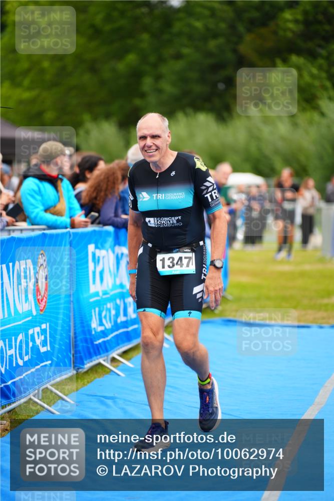 30.08.2026 - Elbe Triathlon Hamburg LAZAROV Photography http://msf.ph/oto/10062974 30.08.2026 11:51:28 Ziel 1347 meine-sportfotos.de