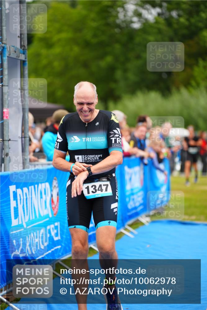30.08.2026 - Elbe Triathlon Hamburg LAZAROV Photography http://msf.ph/oto/10062978 30.08.2026 11:51:29 Ziel 1347 meine-sportfotos.de