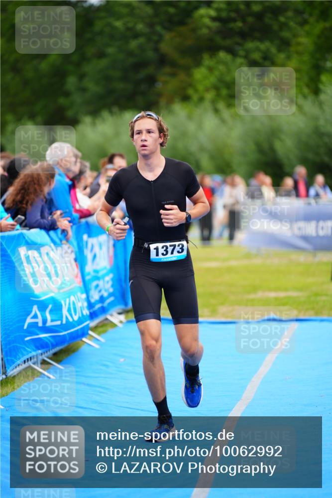 30.08.2026 - Elbe Triathlon Hamburg LAZAROV Photography http://msf.ph/oto/10062992 30.08.2026 11:51:39 Ziel 1373, 1516 meine-sportfotos.de