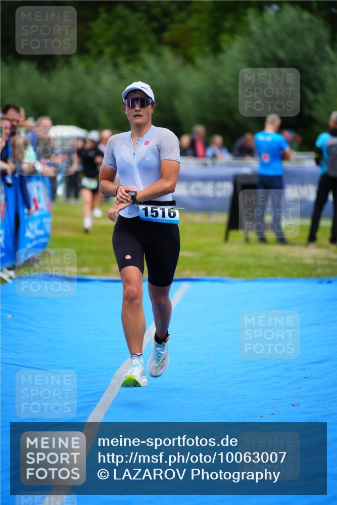 30.08.2026 - Elbe Triathlon Hamburg LAZAROV Photography http://msf.ph/oto/10063007 30.08.2026 11:51:45 Ziel 932, 1332, 1516 meine-sportfotos.de