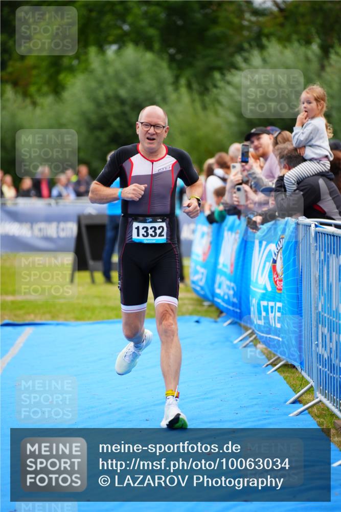 30.08.2026 - Elbe Triathlon Hamburg LAZAROV Photography http://msf.ph/oto/10063034 30.08.2026 11:51:52 Ziel 822, 932, 980, 1262, 1332 meine-sportfotos.de