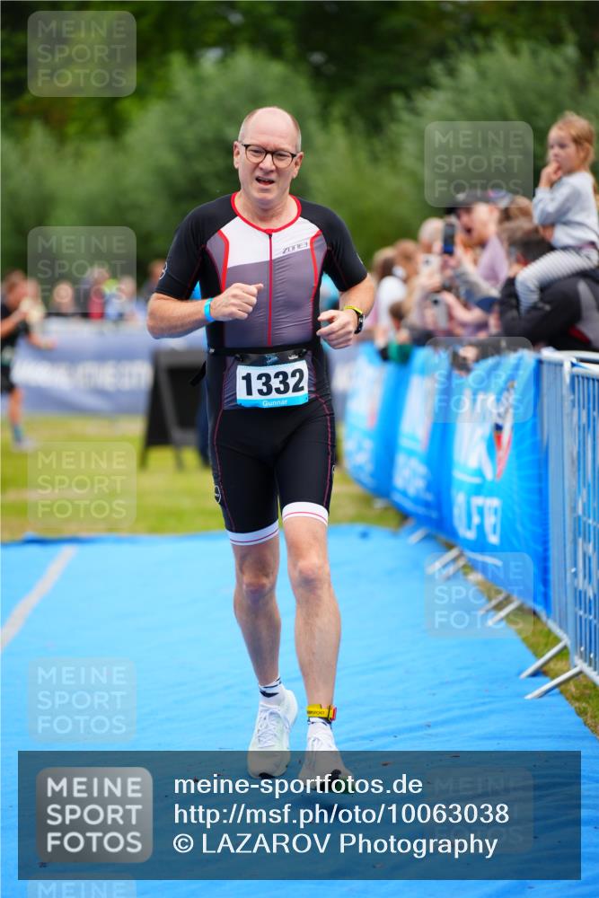 30.08.2026 - Elbe Triathlon Hamburg LAZAROV Photography http://msf.ph/oto/10063038 30.08.2026 11:51:53 Ziel 822, 932, 980, 1262, 1332 meine-sportfotos.de