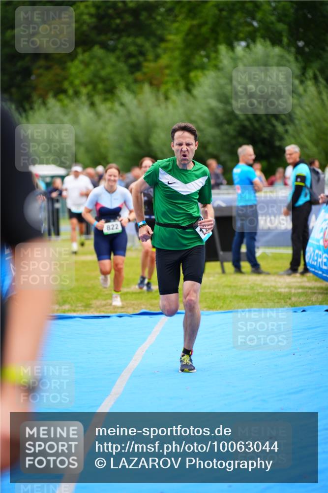 30.08.2026 - Elbe Triathlon Hamburg LAZAROV Photography http://msf.ph/oto/10063044 30.08.2026 11:51:56 Ziel 822, 980, 1262, 1281, 1332 meine-sportfotos.de