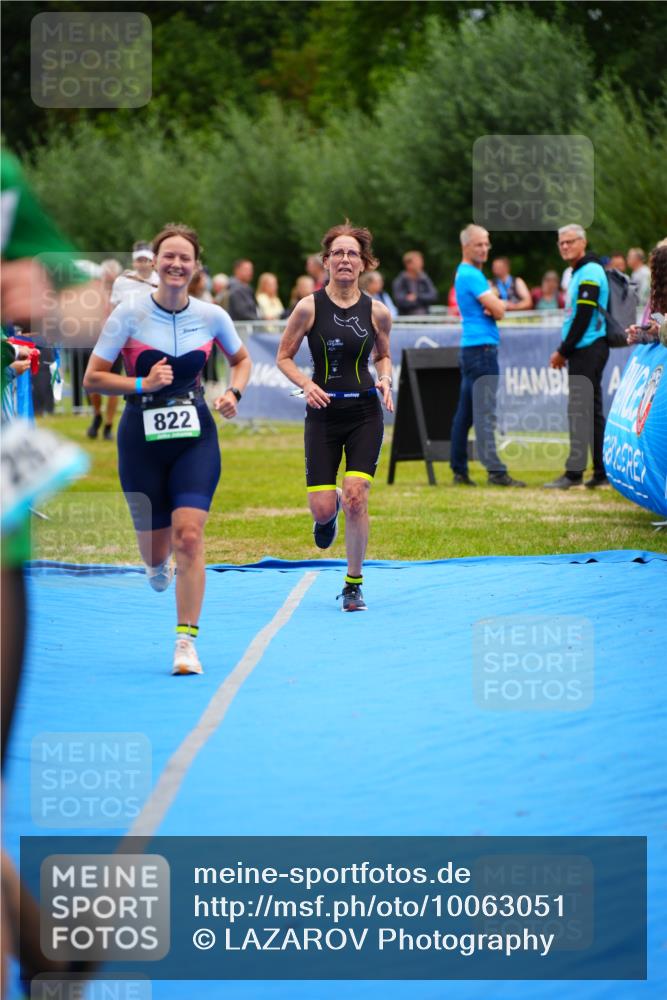 30.08.2026 - Elbe Triathlon Hamburg LAZAROV Photography http://msf.ph/oto/10063051 30.08.2026 11:51:58 Ziel 822, 980, 1262, 1281, 1331, 1455 meine-sportfotos.de