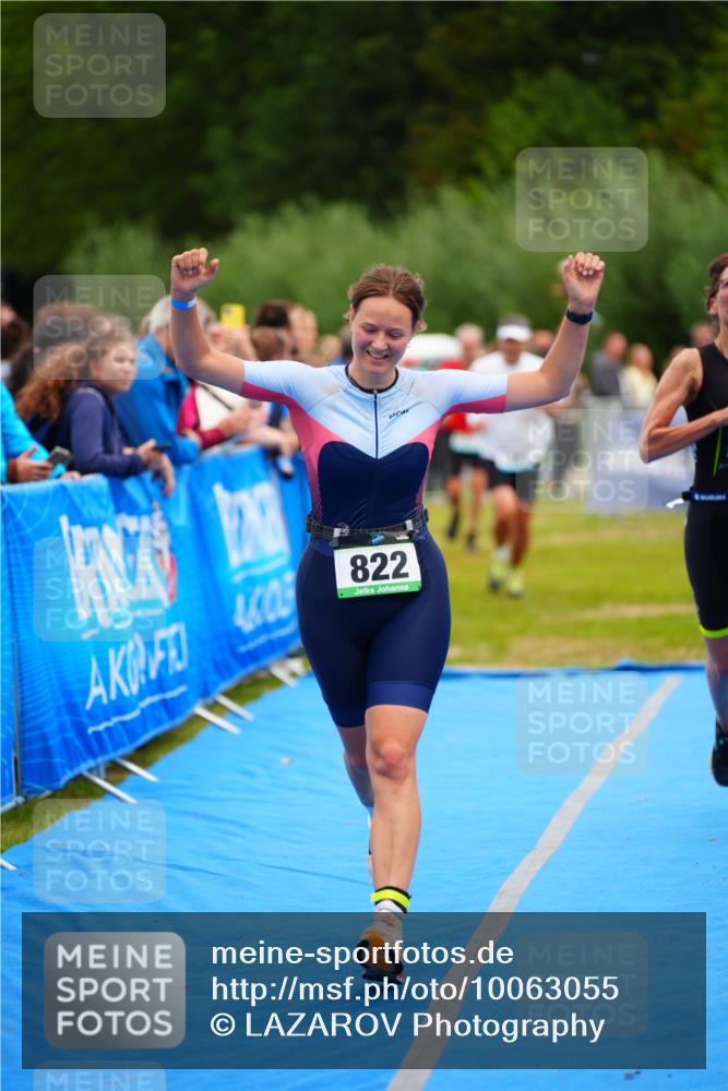 30.08.2026 - Elbe Triathlon Hamburg LAZAROV Photography http://msf.ph/oto/10063055 30.08.2026 11:51:59 Ziel 822, 980, 1262, 1281, 1331, 1455 meine-sportfotos.de