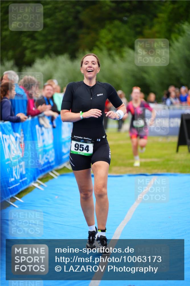 30.08.2026 - Elbe Triathlon Hamburg LAZAROV Photography http://msf.ph/oto/10063173 30.08.2026 11:53:23 Ziel 891, 902, 954 meine-sportfotos.de