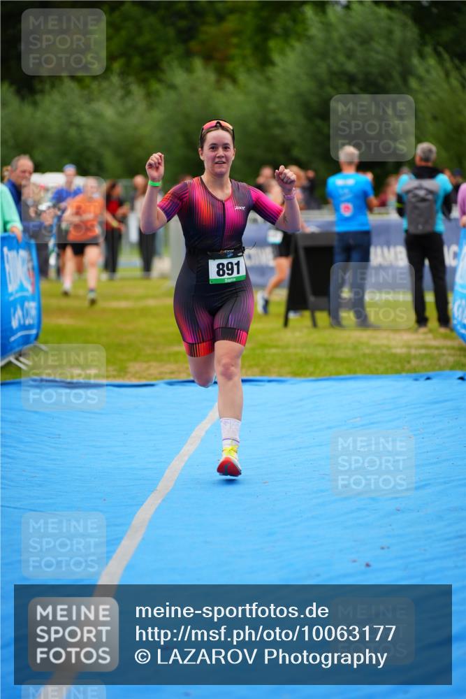 30.08.2026 - Elbe Triathlon Hamburg LAZAROV Photography http://msf.ph/oto/10063177 30.08.2026 11:53:25 Ziel 876, 891, 902, 954 meine-sportfotos.de