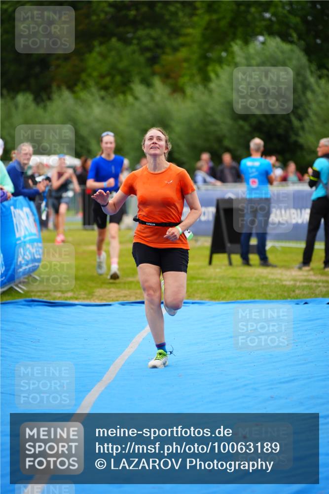 30.08.2026 - Elbe Triathlon Hamburg LAZAROV Photography http://msf.ph/oto/10063189 30.08.2026 11:53:30 Ziel 876, 891, 902, 1426 meine-sportfotos.de