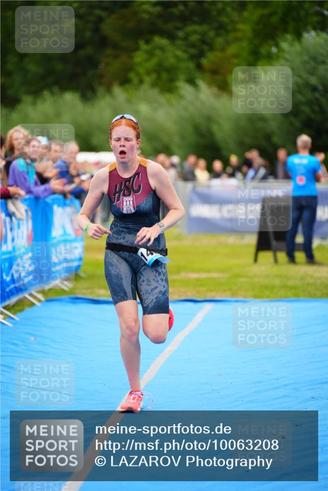 30.08.2026 - Elbe Triathlon Hamburg LAZAROV Photography http://msf.ph/oto/10063208 30.08.2026 11:53:35 Ziel 876, 1426 meine-sportfotos.de