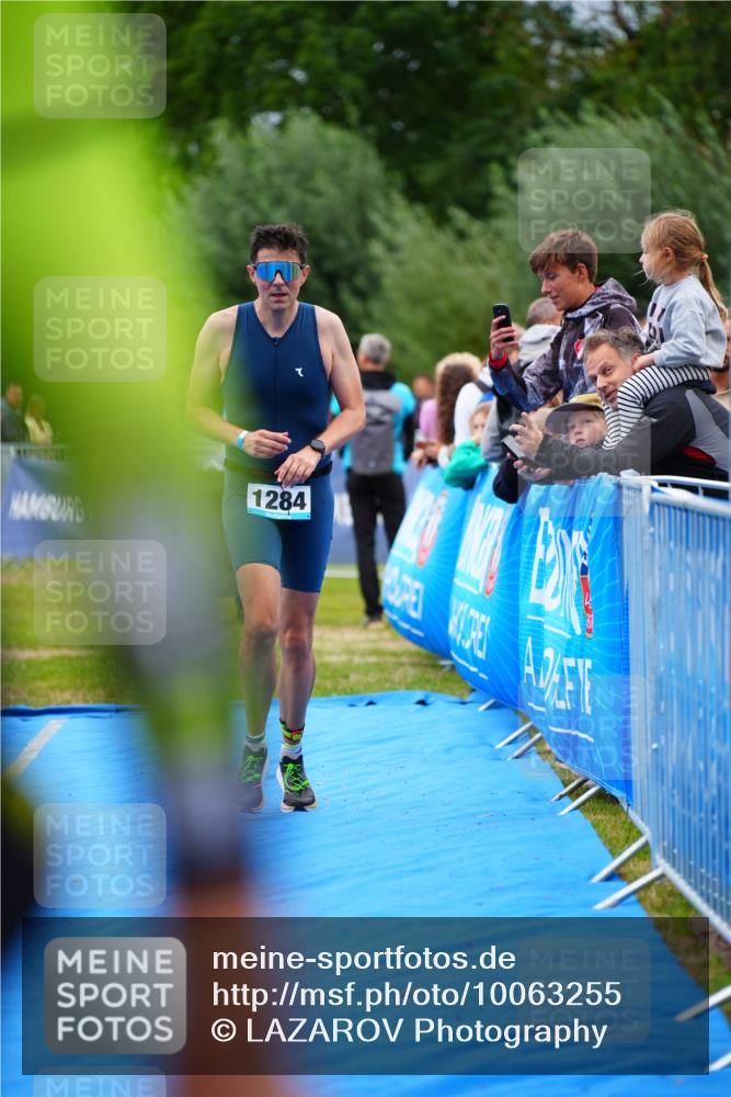 30.08.2026 - Elbe Triathlon Hamburg LAZAROV Photography http://msf.ph/oto/10063255 30.08.2026 11:53:54 Ziel 838, 1284 meine-sportfotos.de