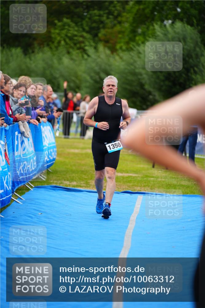 30.08.2026 - Elbe Triathlon Hamburg LAZAROV Photography http://msf.ph/oto/10063312 30.08.2026 11:54:33 Ziel 1350, 1378 meine-sportfotos.de
