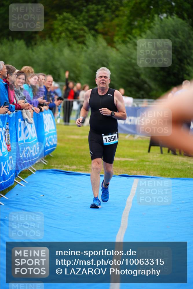 30.08.2026 - Elbe Triathlon Hamburg LAZAROV Photography http://msf.ph/oto/10063315 30.08.2026 11:54:33 Ziel 1350, 1378 meine-sportfotos.de