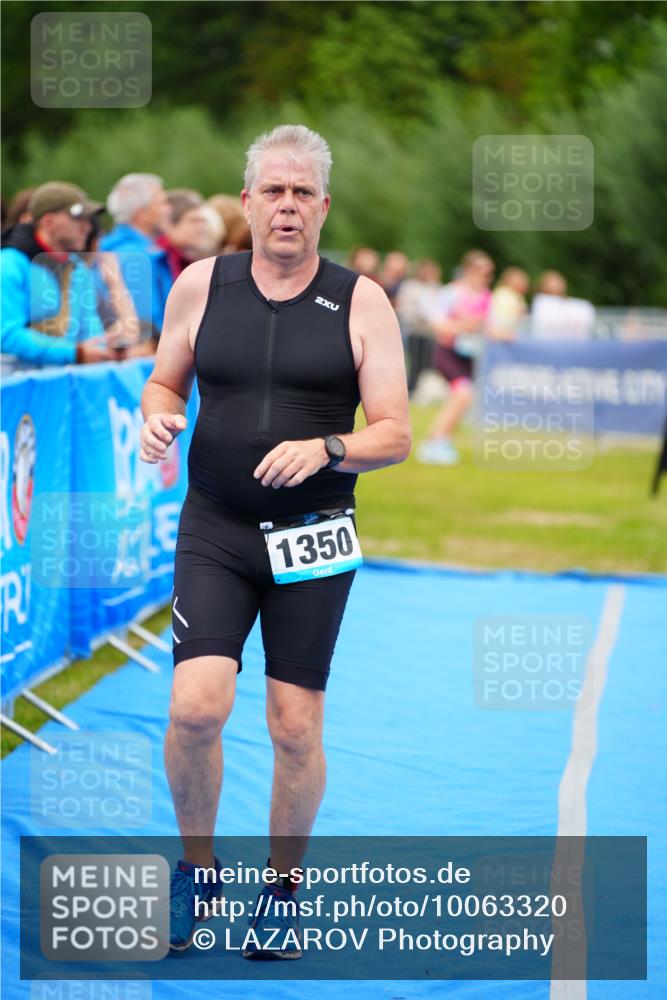 30.08.2026 - Elbe Triathlon Hamburg LAZAROV Photography http://msf.ph/oto/10063320 30.08.2026 11:54:36 Ziel 1350 meine-sportfotos.de