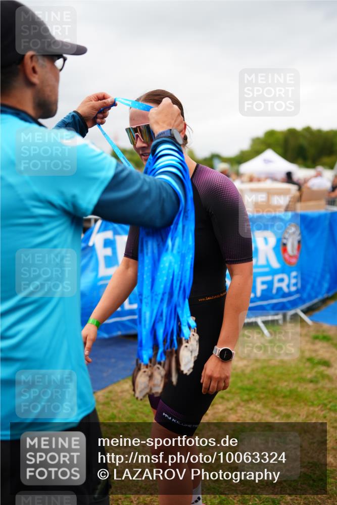 30.08.2026 - Elbe Triathlon Hamburg LAZAROV Photography http://msf.ph/oto/10063324 30.08.2026 11:54:38 Ziel 1350, 1400 meine-sportfotos.de