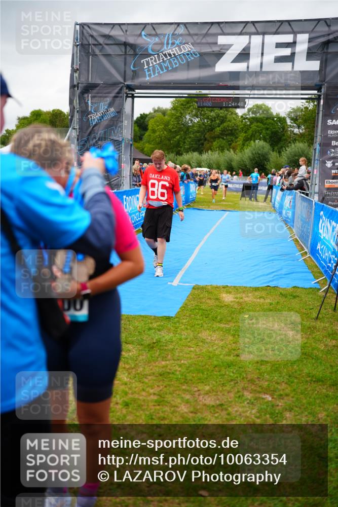 30.08.2026 - Elbe Triathlon Hamburg LAZAROV Photography http://msf.ph/oto/10063354 30.08.2026 11:54:53 Ziel 479, 1393, 1428 meine-sportfotos.de
