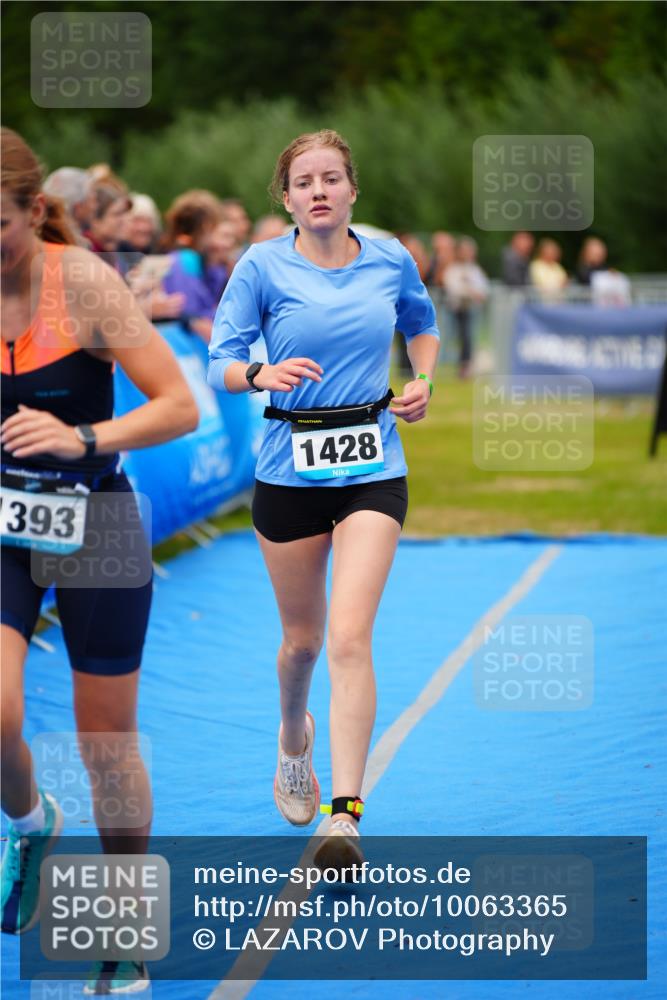 30.08.2026 - Elbe Triathlon Hamburg LAZAROV Photography http://msf.ph/oto/10063365 30.08.2026 11:54:57 Ziel 1393, 1428 meine-sportfotos.de
