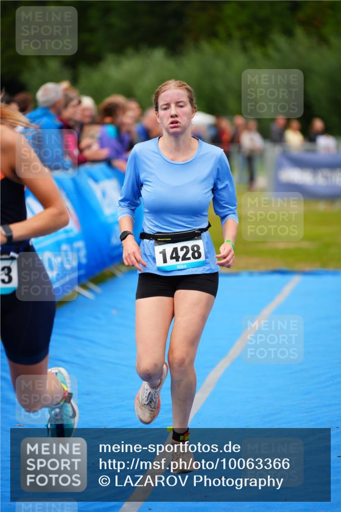 30.08.2026 - Elbe Triathlon Hamburg LAZAROV Photography http://msf.ph/oto/10063366 30.08.2026 11:54:57 Ziel 1393, 1428 meine-sportfotos.de