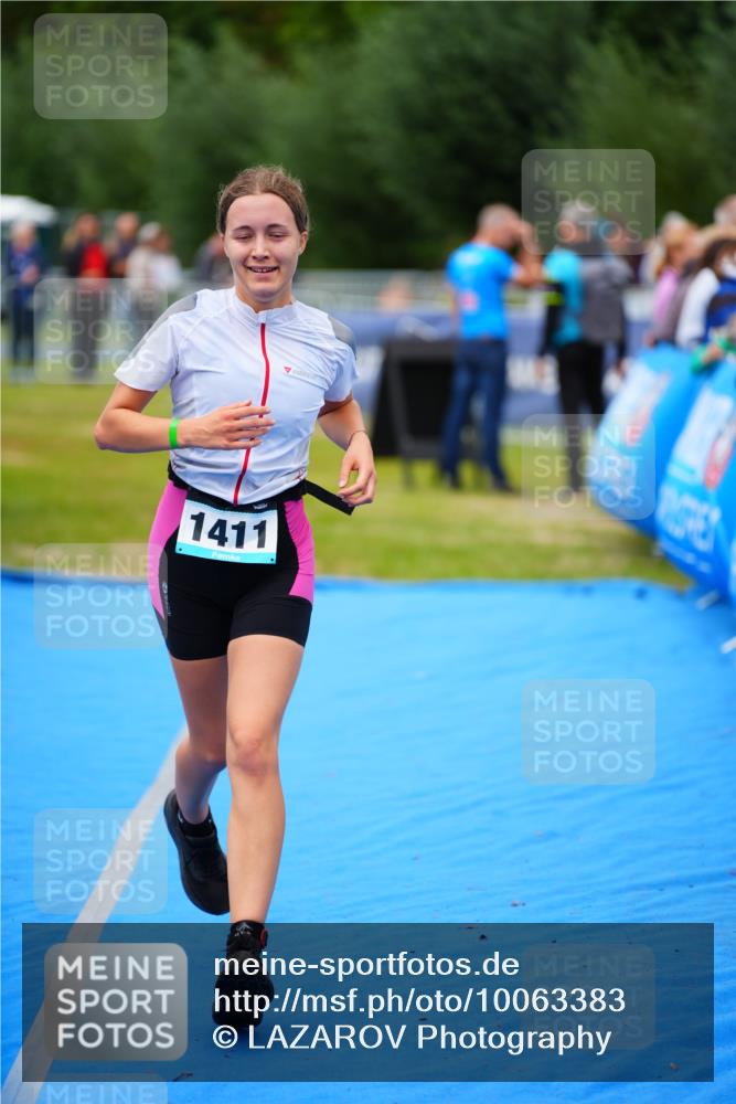 30.08.2026 - Elbe Triathlon Hamburg LAZAROV Photography http://msf.ph/oto/10063383 30.08.2026 11:55:19 Ziel 1411 meine-sportfotos.de