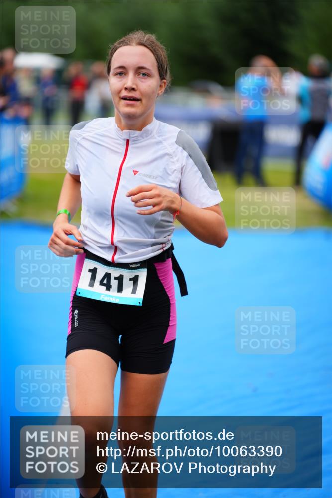 30.08.2026 - Elbe Triathlon Hamburg LAZAROV Photography http://msf.ph/oto/10063390 30.08.2026 11:55:20 Ziel 1411 meine-sportfotos.de