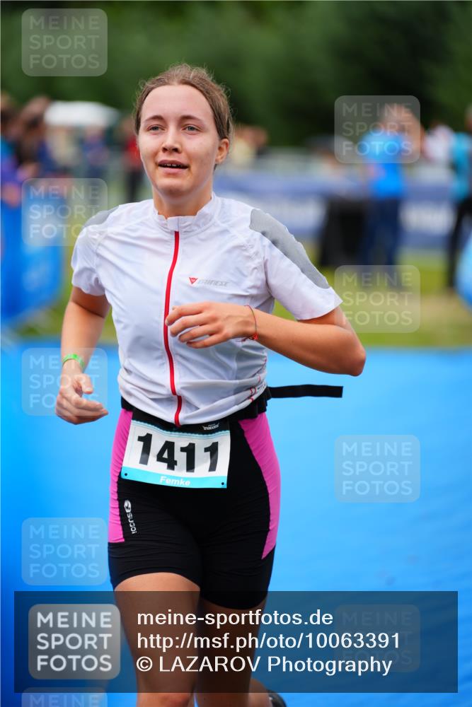 30.08.2026 - Elbe Triathlon Hamburg LAZAROV Photography http://msf.ph/oto/10063391 30.08.2026 11:55:20 Ziel 1411 meine-sportfotos.de