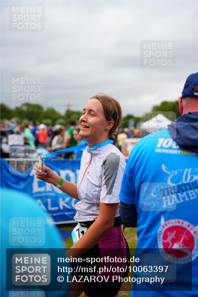 30.08.2026 - Elbe Triathlon Hamburg LAZAROV Photography http://msf.ph/oto/10063397 30.08.2026 11:55:25 Ziel  meine-sportfotos.de