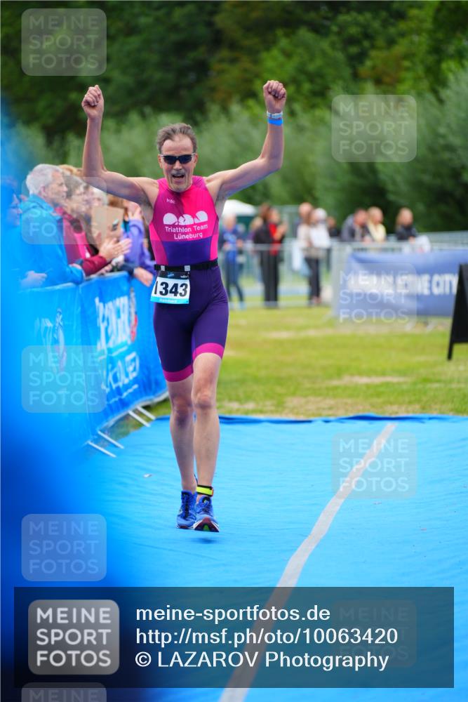 30.08.2026 - Elbe Triathlon Hamburg LAZAROV Photography http://msf.ph/oto/10063420 30.08.2026 11:55:35 Ziel 1343 meine-sportfotos.de