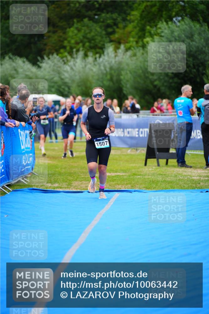 30.08.2026 - Elbe Triathlon Hamburg LAZAROV Photography http://msf.ph/oto/10063442 30.08.2026 11:55:53 Ziel 836, 861, 1376, 1423, 1507 meine-sportfotos.de