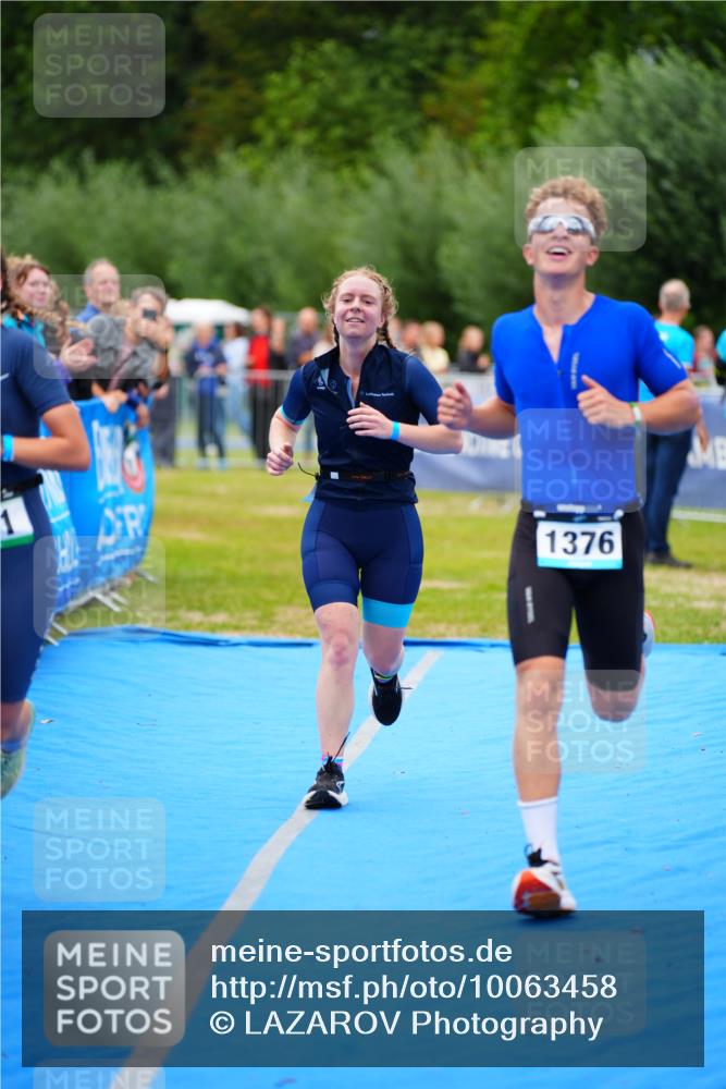 30.08.2026 - Elbe Triathlon Hamburg LAZAROV Photography http://msf.ph/oto/10063458 30.08.2026 11:55:59 Ziel 836, 849, 861, 1376, 1507 meine-sportfotos.de