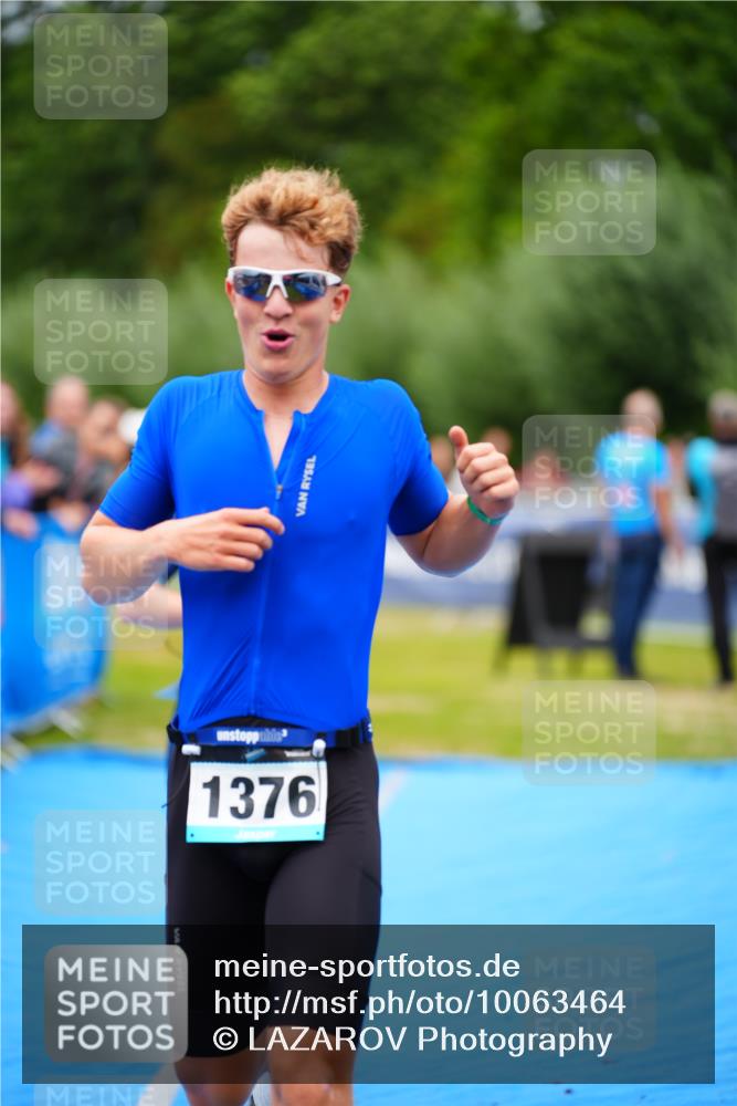 30.08.2026 - Elbe Triathlon Hamburg LAZAROV Photography http://msf.ph/oto/10063464 30.08.2026 11:56:01 Ziel 836, 849, 861, 1376 meine-sportfotos.de