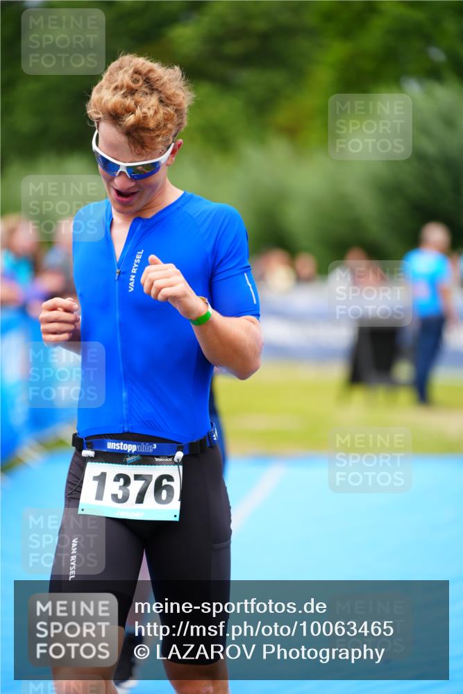 30.08.2026 - Elbe Triathlon Hamburg LAZAROV Photography http://msf.ph/oto/10063465 30.08.2026 11:56:01 Ziel 836, 849, 861, 1376 meine-sportfotos.de