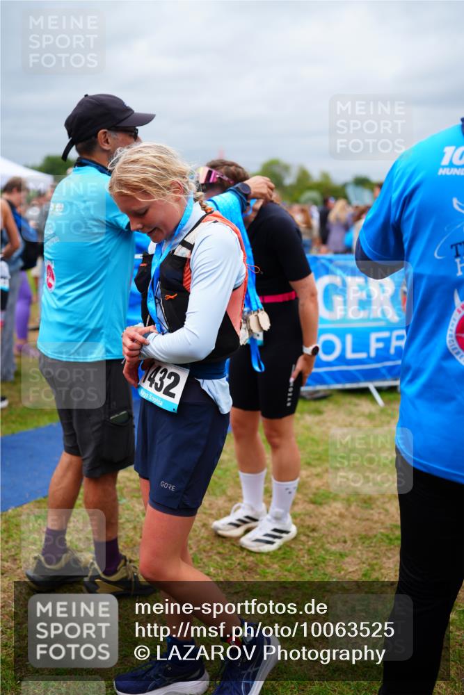 30.08.2026 - Elbe Triathlon Hamburg LAZAROV Photography http://msf.ph/oto/10063525 30.08.2026 11:56:33 Ziel 468, 1174 meine-sportfotos.de