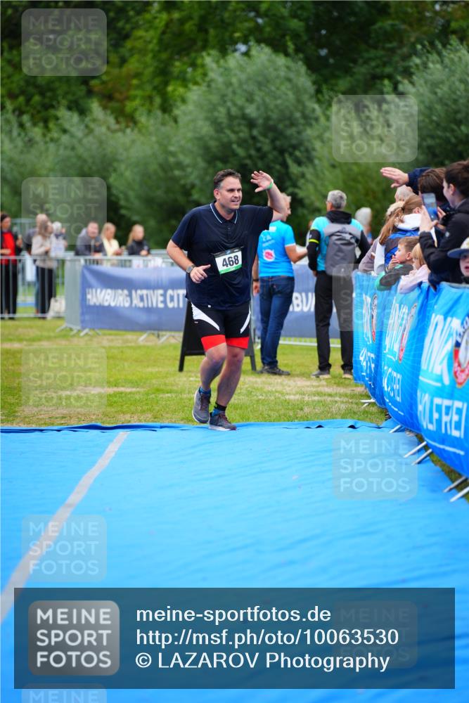 30.08.2026 - Elbe Triathlon Hamburg LAZAROV Photography http://msf.ph/oto/10063530 30.08.2026 11:56:36 Ziel 468 meine-sportfotos.de
