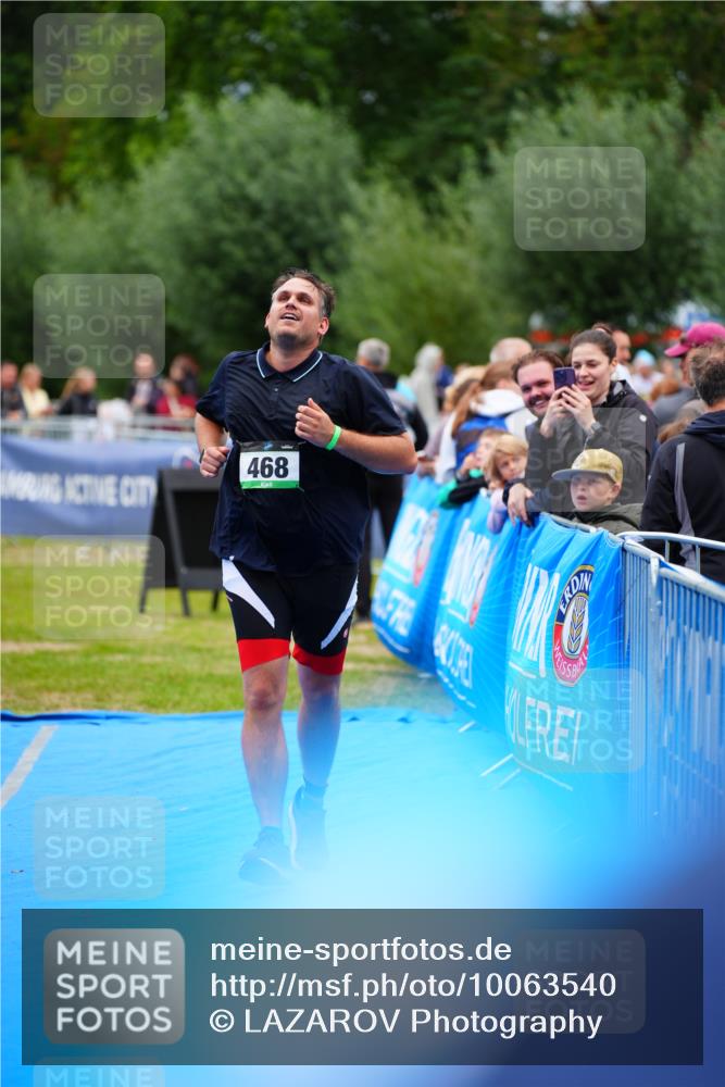 30.08.2026 - Elbe Triathlon Hamburg LAZAROV Photography http://msf.ph/oto/10063540 30.08.2026 11:56:39 Ziel 468 meine-sportfotos.de