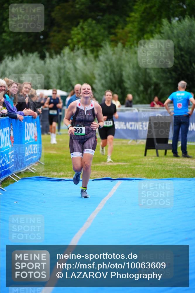 30.08.2026 - Elbe Triathlon Hamburg LAZAROV Photography http://msf.ph/oto/10063609 30.08.2026 11:57:43 Ziel 860, 934, 1304, 1410, 1457 meine-sportfotos.de