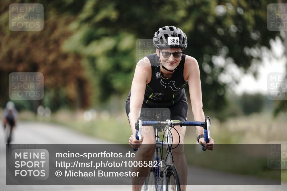 30.08.2026 - Elbe Triathlon Hamburg Michael Burmester http://msf.ph/oto/10065824 30.08.2026 09:01:47 Radfahren 329, 376, 386 meine-sportfotos.de